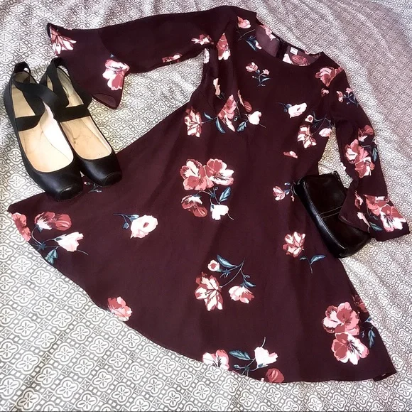 old navy burgundy floral dress Old Navy Burgundy Floral Print Dress